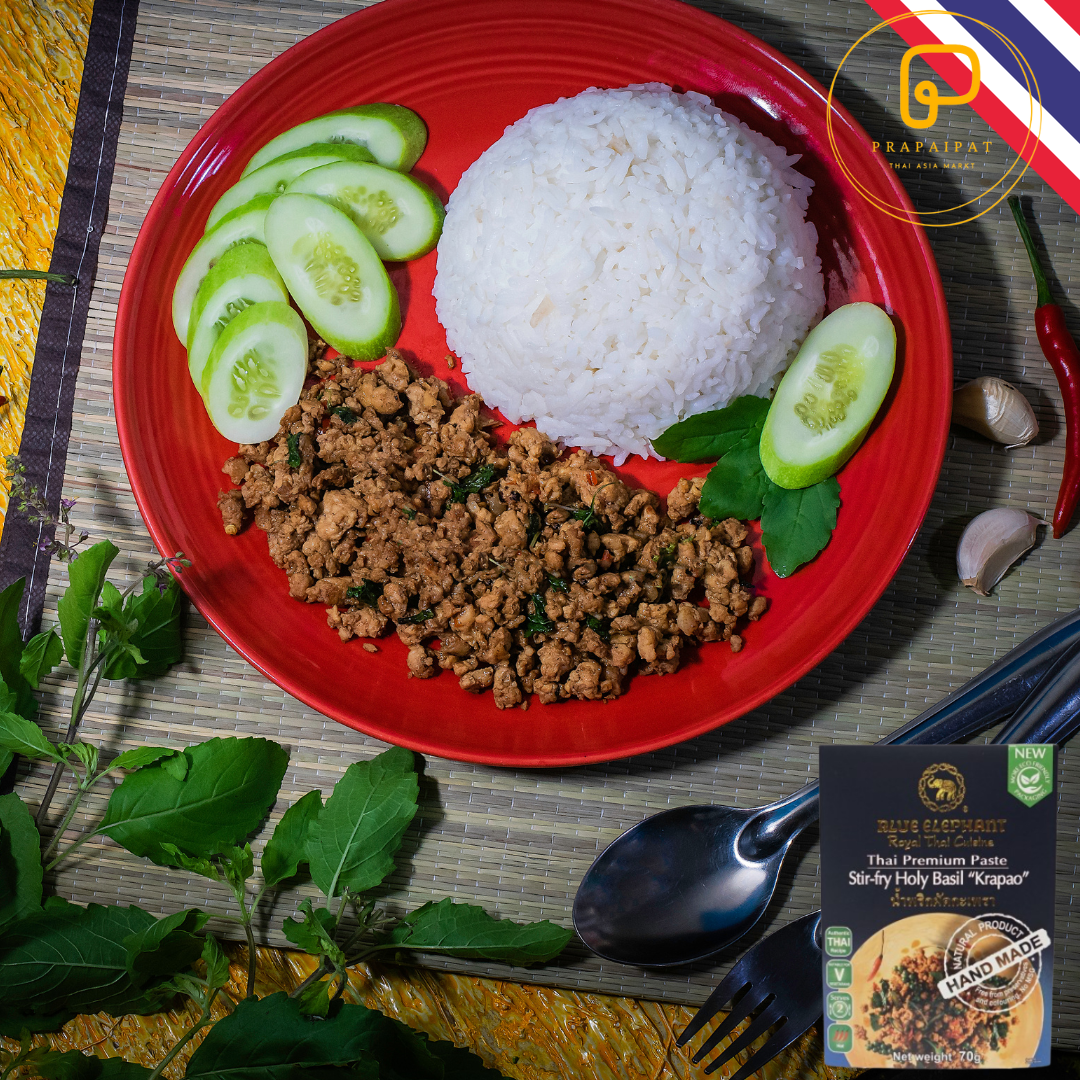 Blue Elephant Stir-Fry Holy Basil Krapao Thai Basilikum Wokpaste 70 Gram พริกแกง ผัด กะเพรา