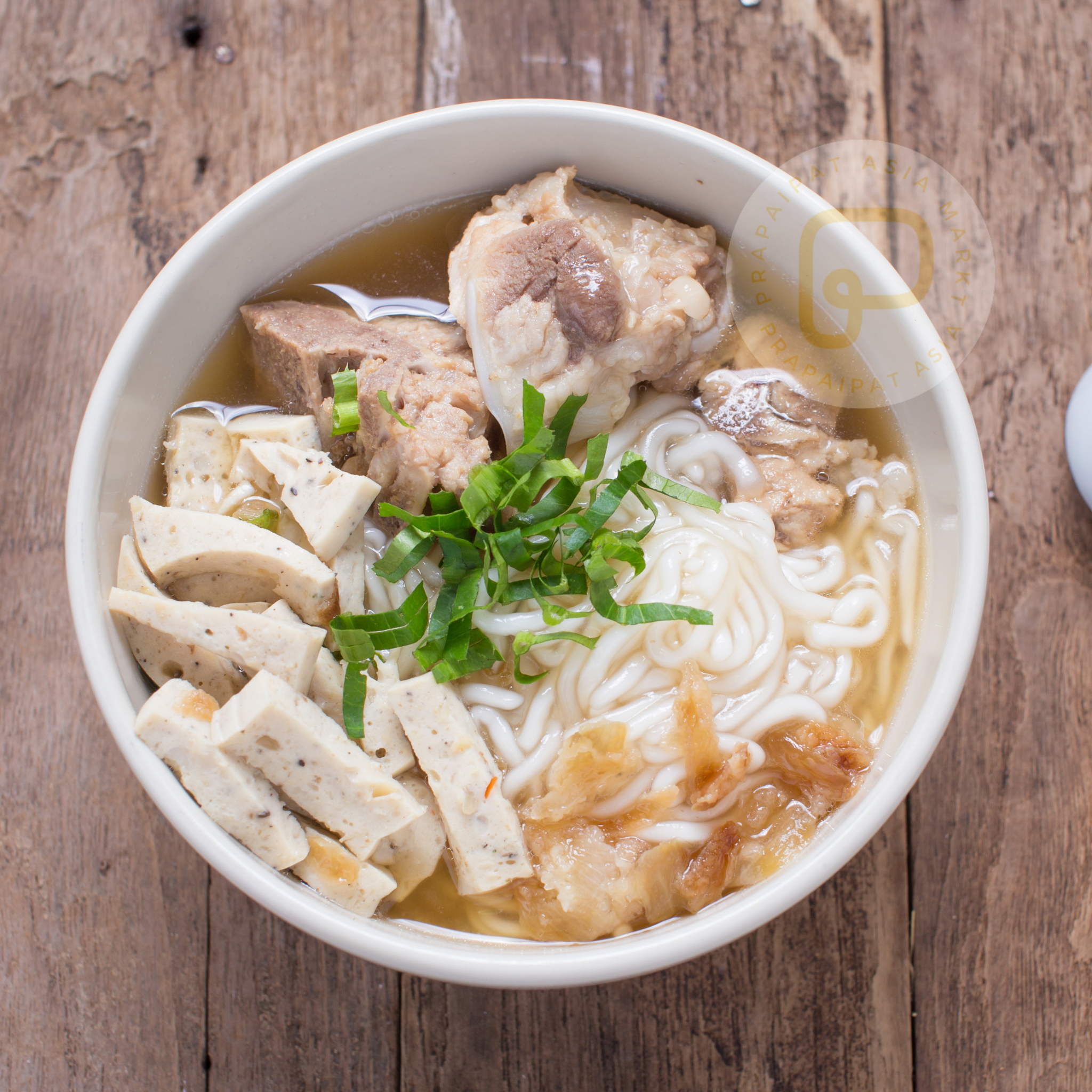 Flat rice noodles for soup เส้นก๋วยจั๊บญวณ