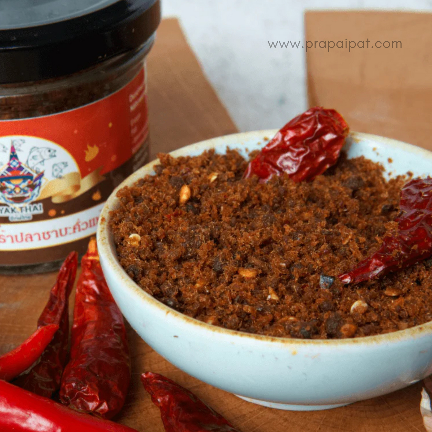 YAK THAI BRAND Thai Chilipulver mit Makrele - Namprik Plaraplasaba Kuahaeng - 50 g น้ำพริกปลาร้าปลาซาบะ คั่วแห้ง