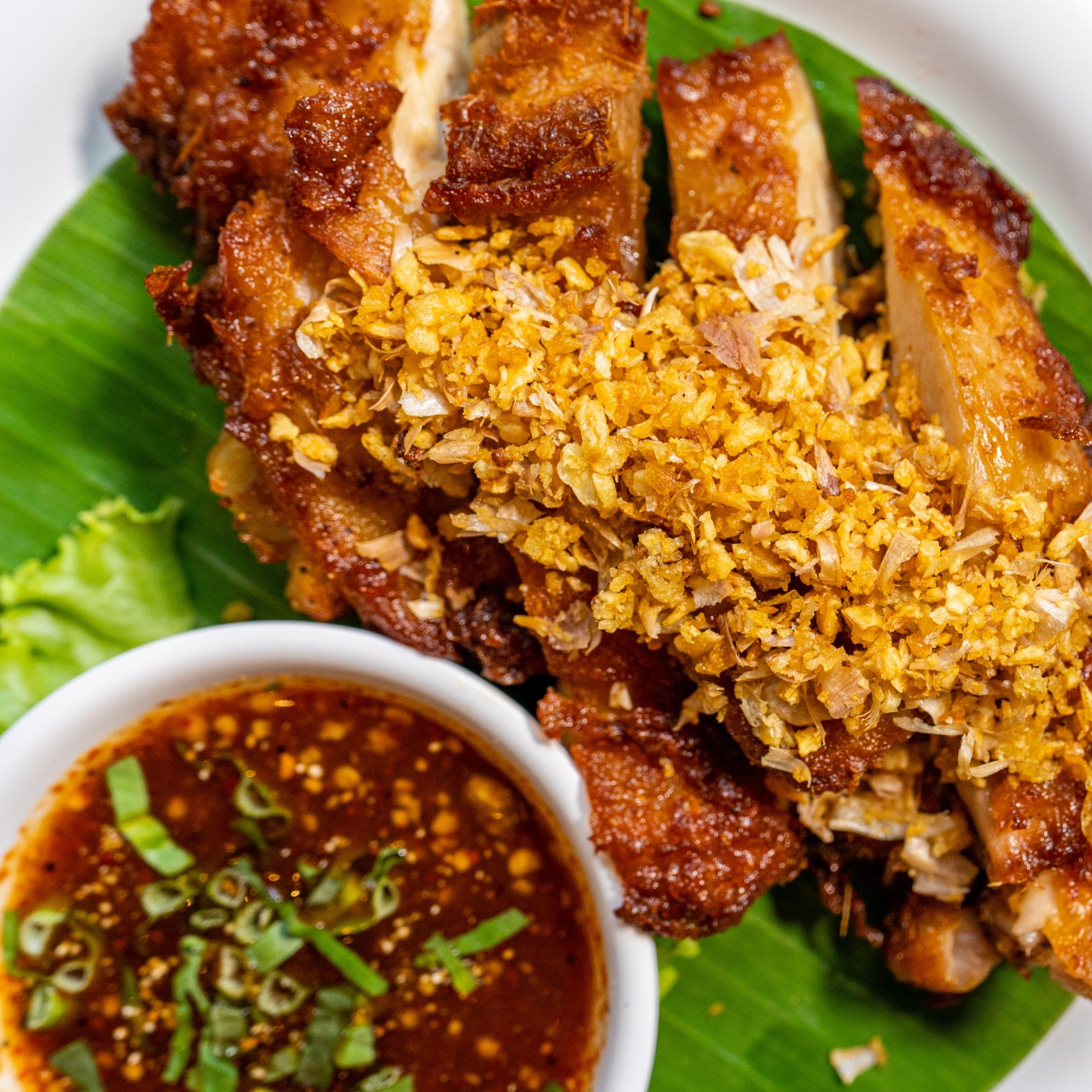 Scharfe Thai Dipsauce (Healthy Boy) Dek Som Boon 135 ml น้ำจิ้มแจ่ว ตราเด็กสมบูรณ์