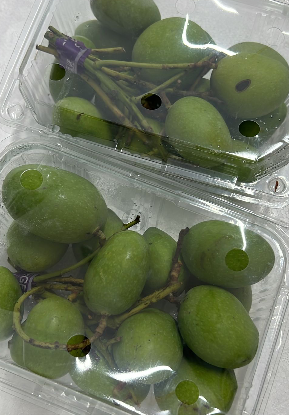 Grüne Bao-mango / Young Mango mini with Stem 500 g มะม่วงเบา