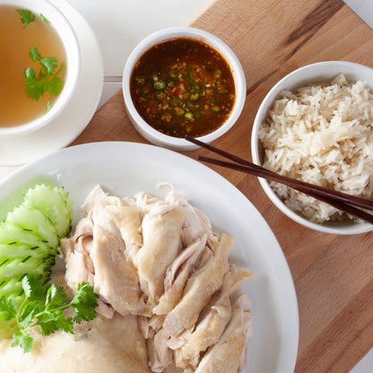 Dipping Sauce Soybean Paste (Healthy Boy) Dek Som Boon 300 ML น้ำจิ้มข้าวมันไก่ ตราเด็กสมบูรณ์