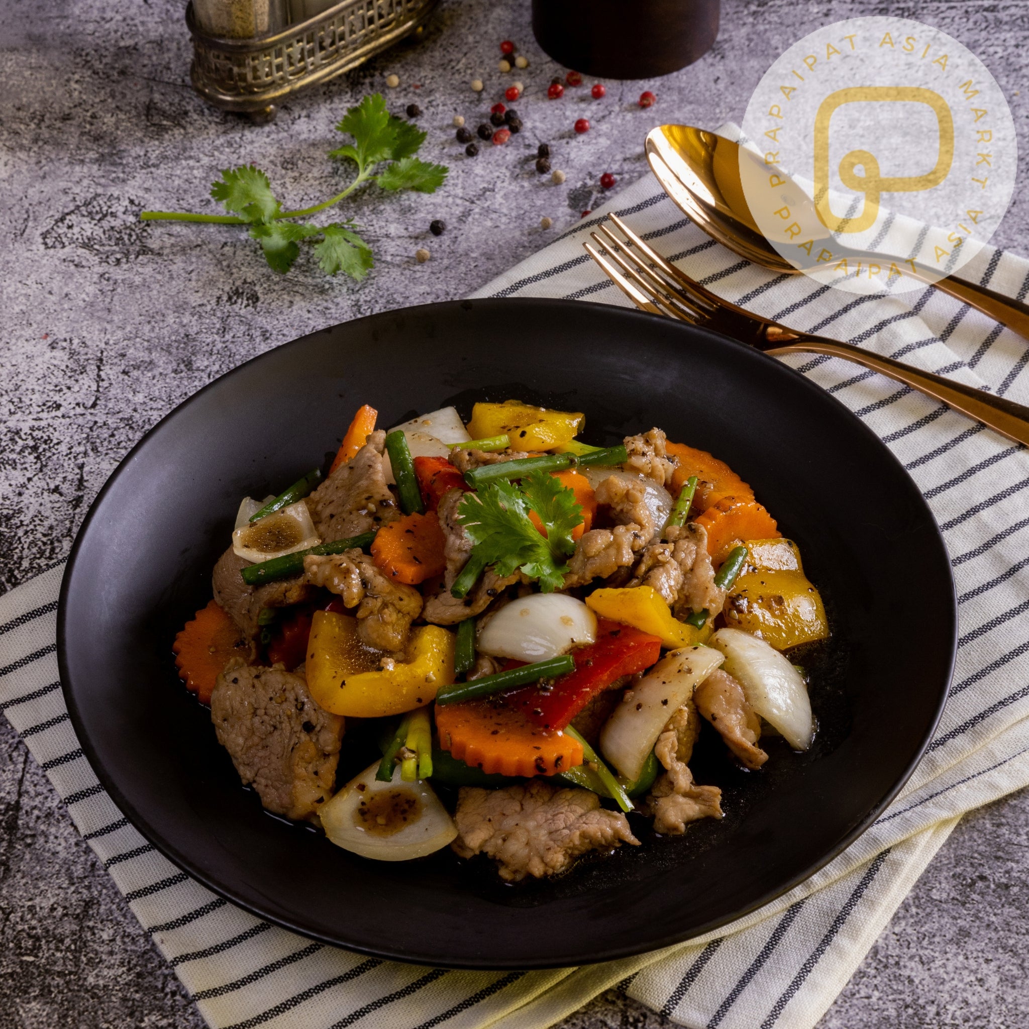 Black Pepper Wok Sauce (Healthy Boy) Dek Som Boon 250 ML ซอสพริกไทยดำ