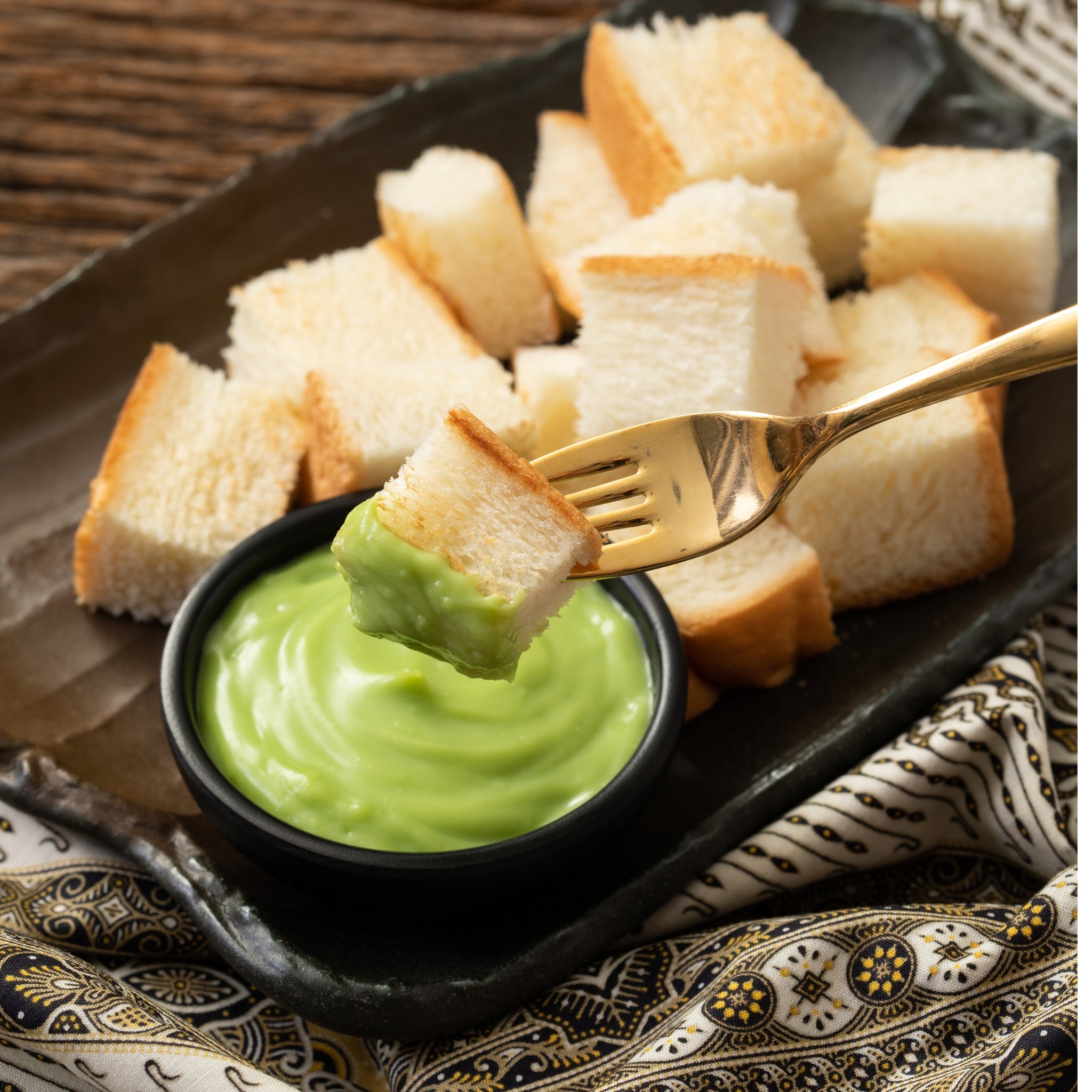 Thai Custard Mix Pandan Flavour Lobo 120 g ผงสังขยา กลิ่น ใบเตย